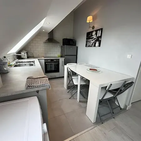 Modern Family House Near Asterix Airport Chantilly أوري لا فيل